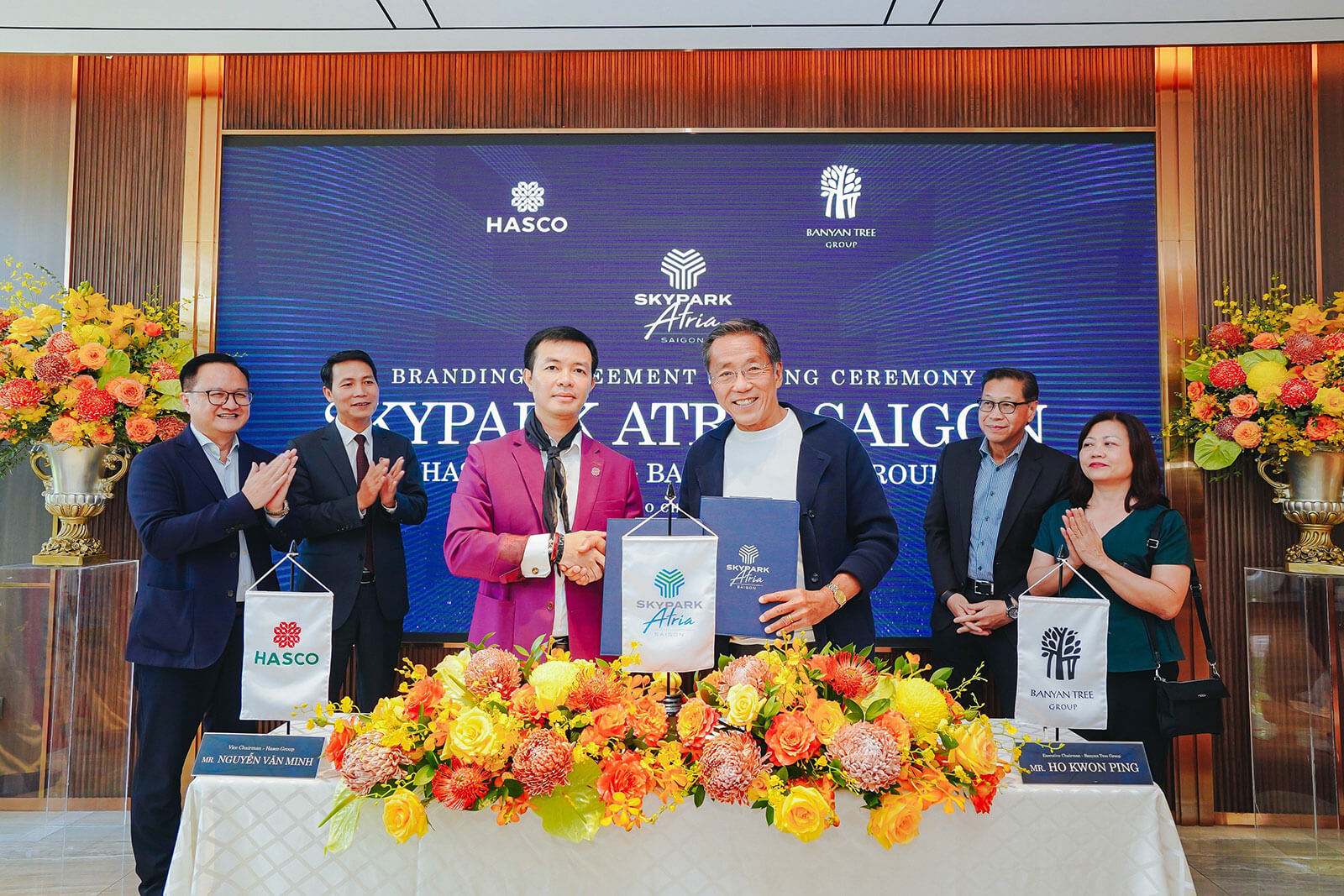 Lễ ký kết hợp tác phát triển dự án Branded Residences mang thương hiệu Skypark đầu tiên tại Việt Nam, chiều ngày 02/04/2023.
