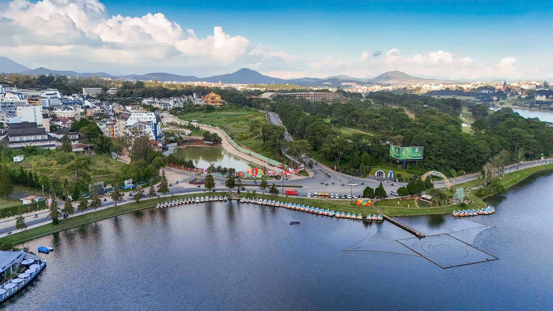 Haus Da Lat – nằm ở trung tâm TP Đà Lạt, bên cạnh Hồ Xuân Hương.