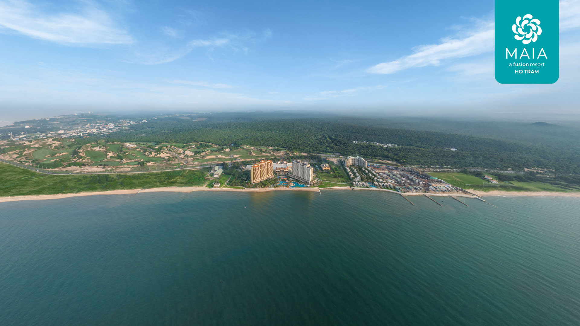 Bao quanh bởi biển & rừng nguyên sinh Phước Bửu – một trong top 65 hệ sinh thái bền vững tiêu biểu của thế giới, Maia Resort Ho Tram thừa hưởng không gian sống nguyên bản hiếm có.